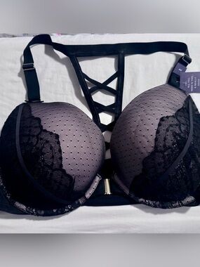 Cacique Black Lace Push-Up Bra with Strappy Back, Front Close, Size 44C, NWT